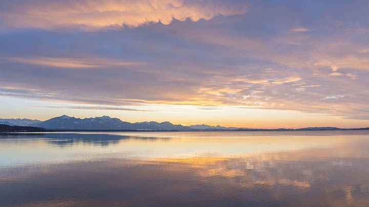 快连下载收费吗？用户关心的3个核心答案解析 二